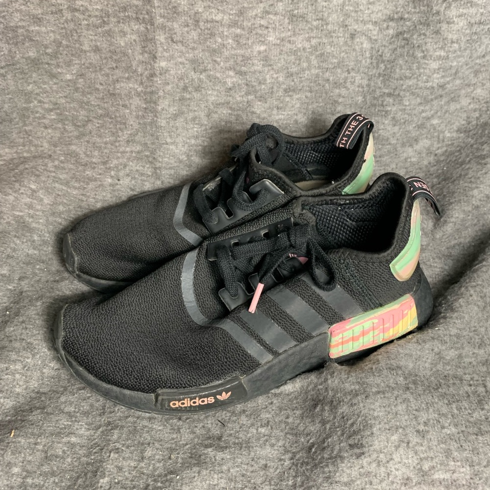 adidas Nmd_R1 Love Dance Womens Size 8 MAthletic Shoes GV7176